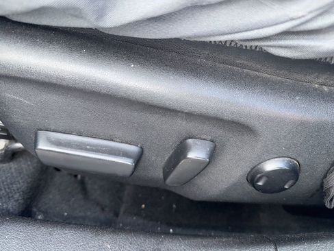 Used 2012 Toyota Camry SE image 15