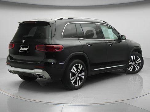 Certified 2026 Mercedes-Benz GLB 250 image 4
