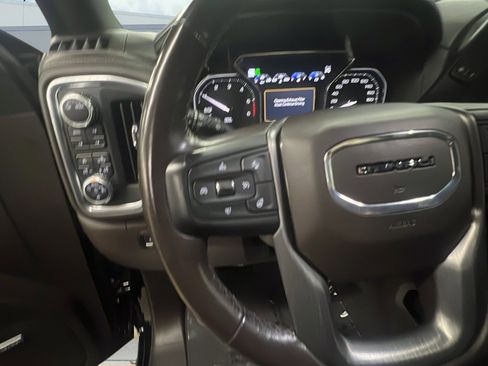 Used 2021 GMC Sierra 1500 Denali w/ Denali Ultimate Package image 11