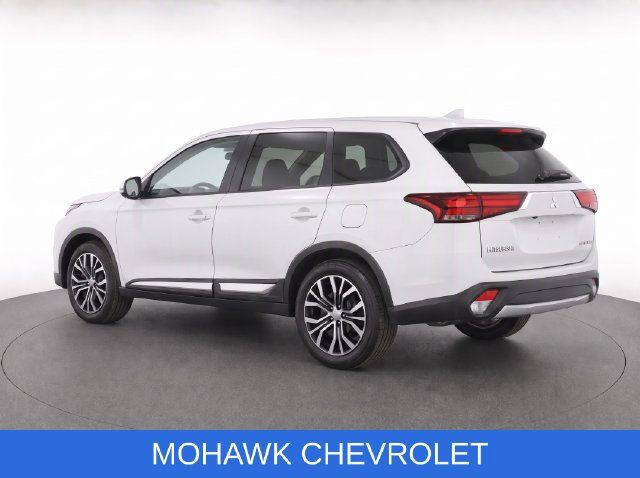Used 2018 Mitsubishi Outlander ES AWD/4WD image 4