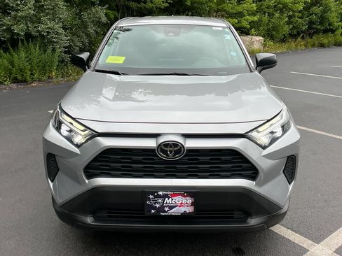 Used 2023 Toyota RAV4 LE AWD/4WD image 8