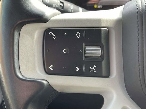 Used 2023 Land Rover Defender 130 X-Dynamic SE image 21