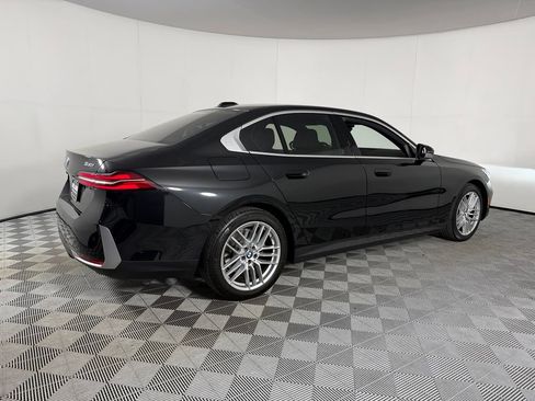 Used 2025 BMW 530i RWD image 8