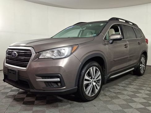 Used 2022 Subaru Ascent Limited w/ Technology Package image 6