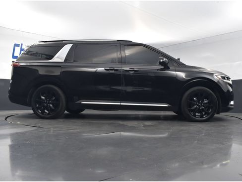 Used 2022 Kia Carnival SX FWD image 22