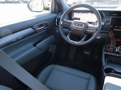 New 2026 GMC Terrain AT4 AWD/4WD image 19