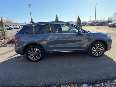 New 2026 Lincoln Corsair Reserve image 6