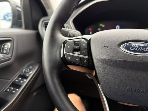 Used 2024 Ford Escape SE FWD image 37