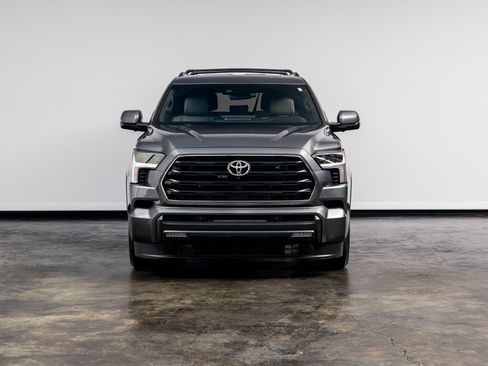 Used 2026 Toyota Sequoia SR5 w/ SR5 Premium Package AWD/4WD image 2