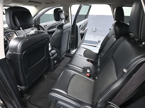 Used 2017 Dodge Journey Crossroad AWD/4WD image 34