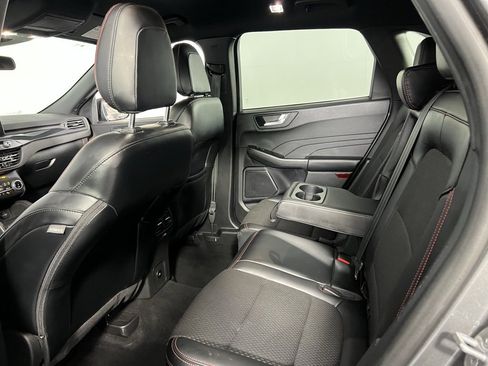 Used 2024 Ford Escape ST-Line image 27