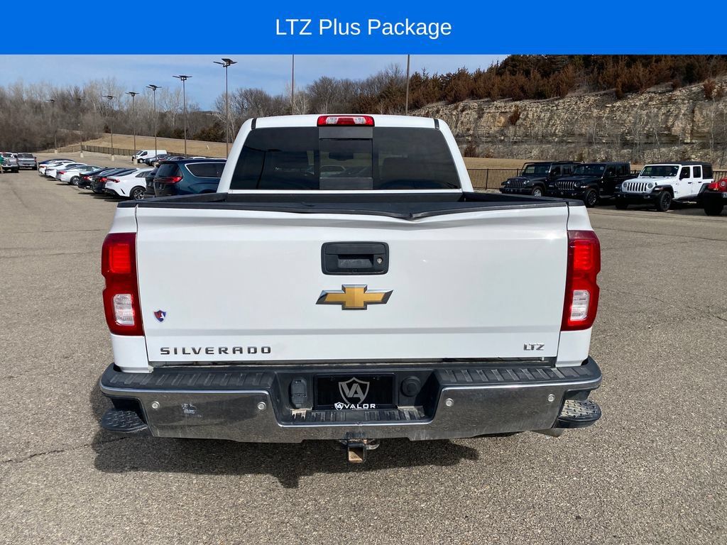 Used 2018 Chevrolet Silverado 1500 LTZ w/ Sport Package AWD/4WD image 5