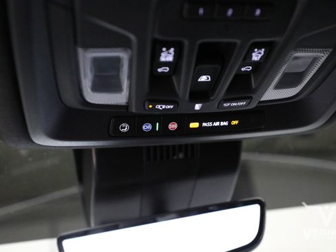 Used 2025 GMC Sierra 1500 AT4X AWD/4WD image 23