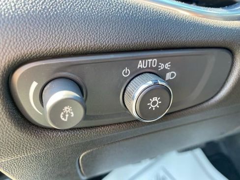 Used 2025 Chevrolet Malibu LT w/ Sport Edition FWD image 19