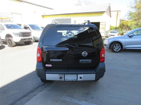 Used 2014 Nissan Xterra S image 4