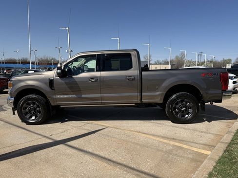 Used 2020 Ford F250 Lariat w/ Lariat Ultimate Package image 3