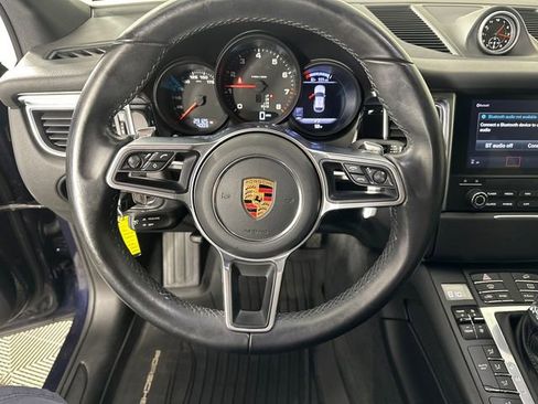 Used 2018 Porsche Macan AWD/4WD image 25