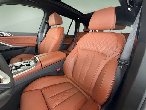 Used 2025 BMW X5 xDrive40i w/ Executive Package image 29