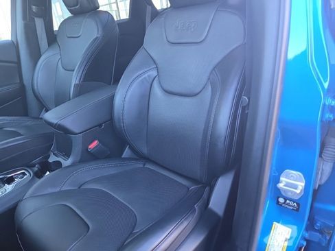 Used 2023 Jeep Cherokee Altitude Lux w/ Lux Elite Package image 22