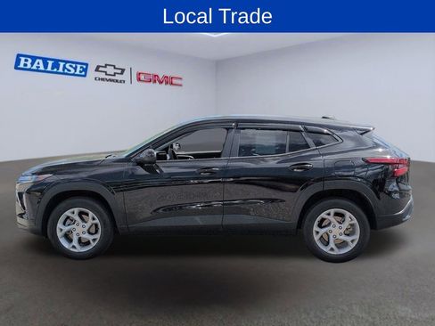Used 2024 Chevrolet Trax LS w/ LS Convenience Package FWD image 6