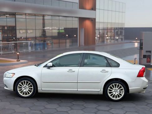 Used 2011 Volvo S40 T5 image 6