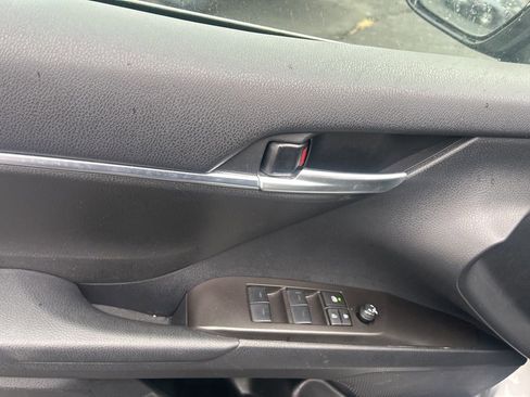 Used 2024 Toyota Camry LE image 19