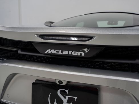 Used 2023 McLaren GT image 22