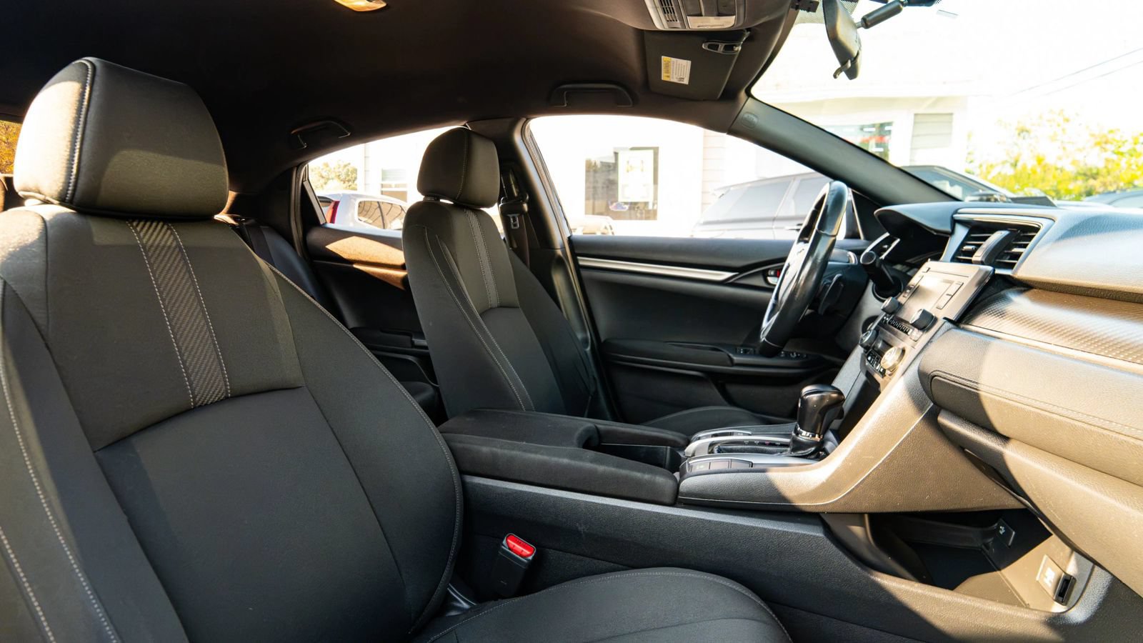Used 2018 Honda Civic Sport image 11