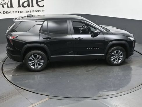 New 2026 Chevrolet Equinox LT w/ Convenience Package II FWD image 17