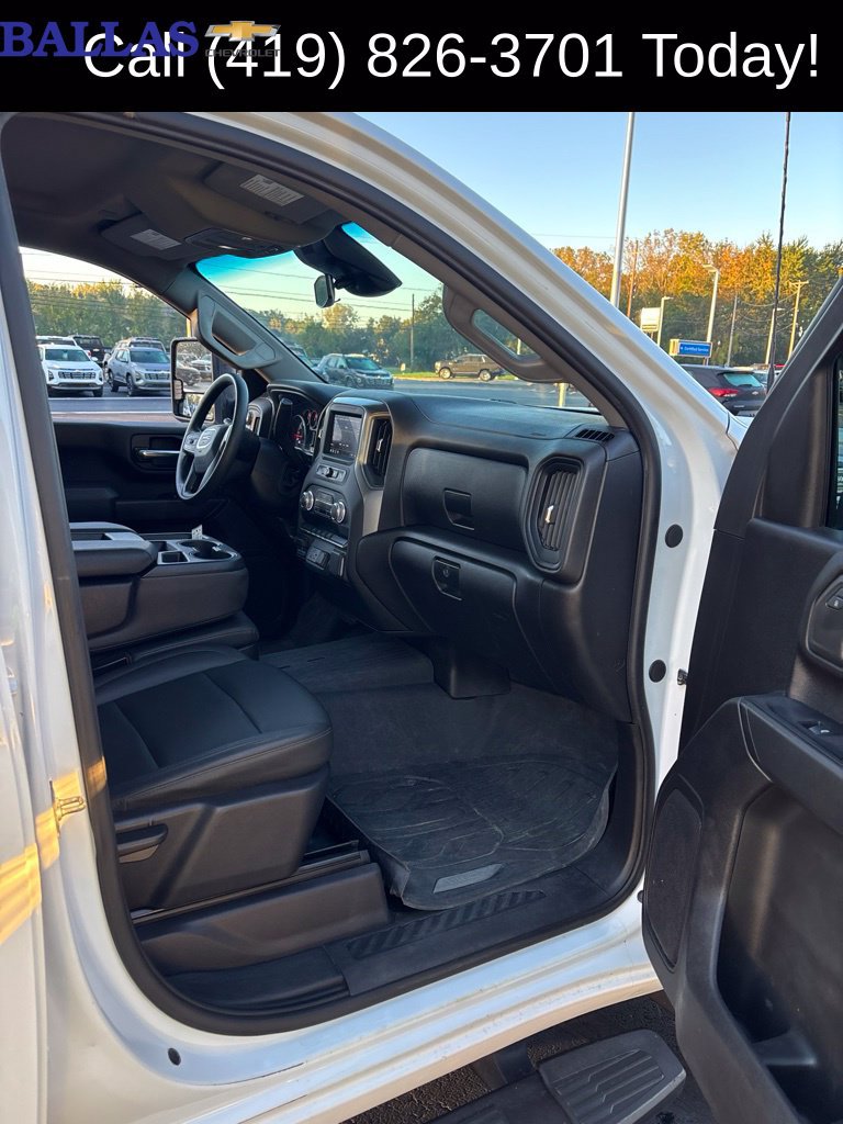Used 2025 GMC Sierra 2500 Pro AWD/4WD image 11