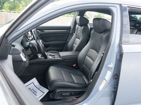 Used 2021 Honda Accord Sport image 16