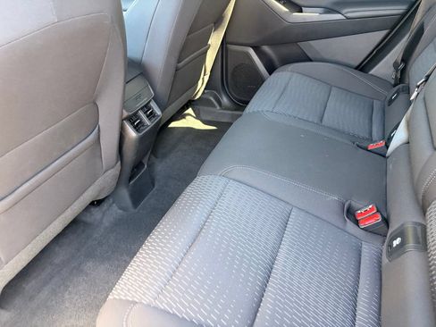 Used 2025 Chevrolet Equinox LT FWD image 15