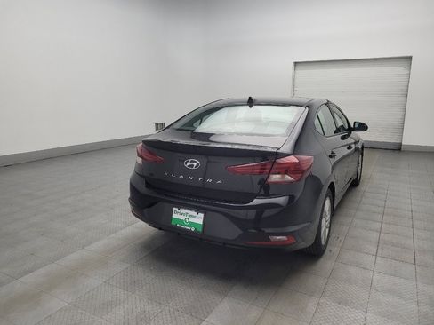 Used 2019 Hyundai Elantra SEL image 9