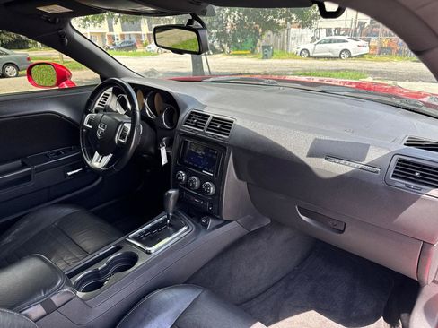 Used 2012 Dodge Challenger SXT Plus RWD image 22