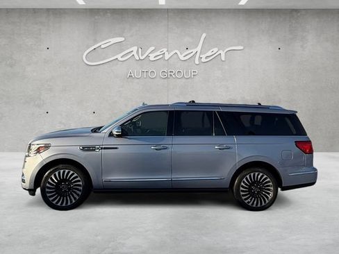 Used 2020 Lincoln Navigator L Black Label w/ Cargo Convenience Package AWD/4WD image 13