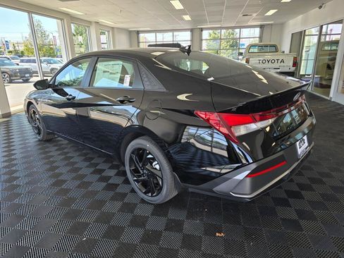 New 2026 Hyundai Elantra Sport w/ Cargo Package FWD image 5