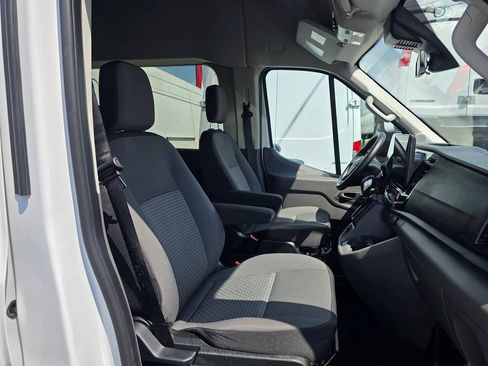 Used 2025 Ford Transit 350 XLT RWD image 11