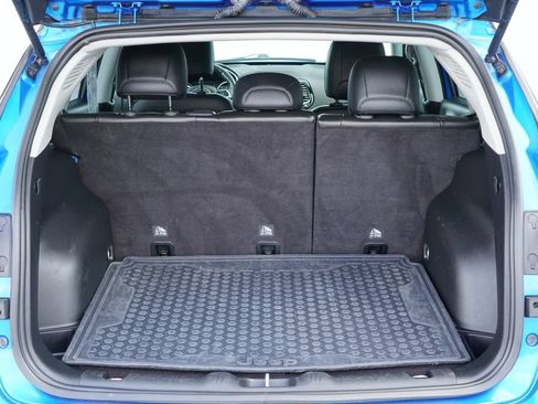 Used 2019 Jeep Compass Latitude AWD/4WD image 8