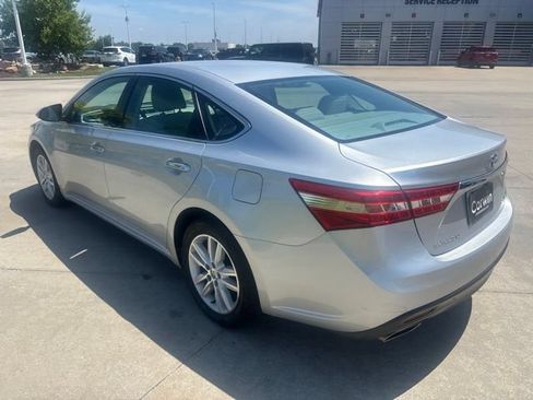 Used 2013 Toyota Avalon XLE FWD image 6