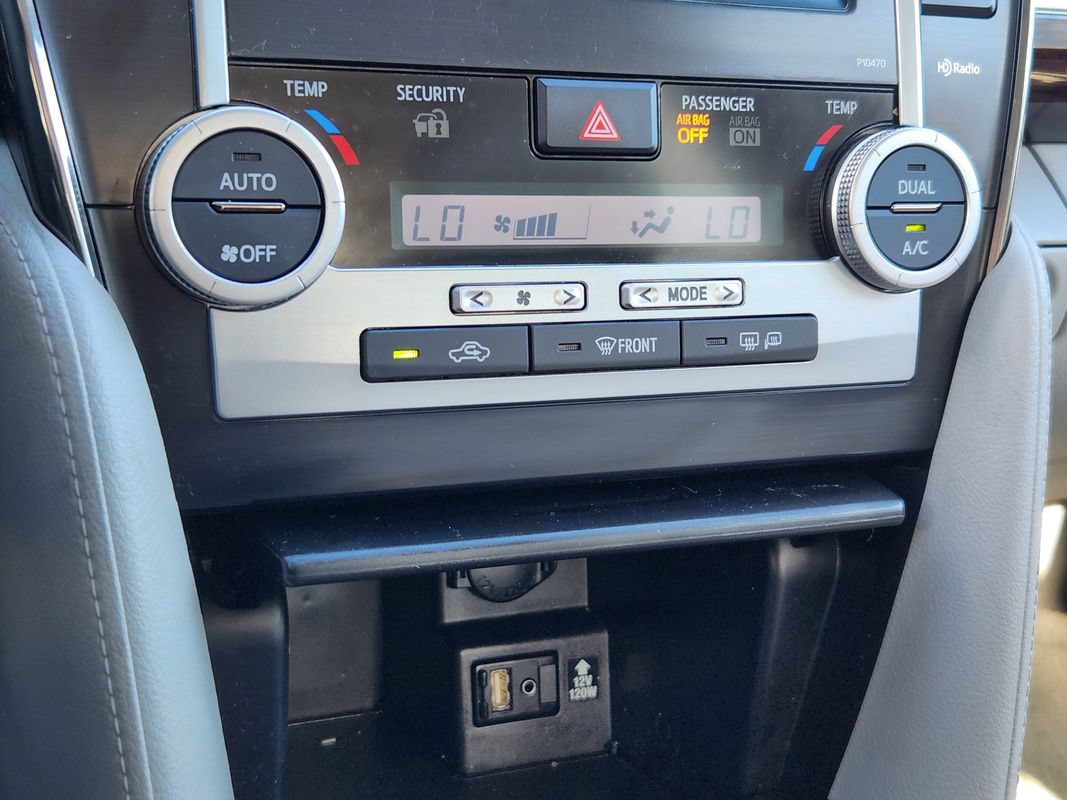 Used 2013 Toyota Camry XLE FWD image 22
