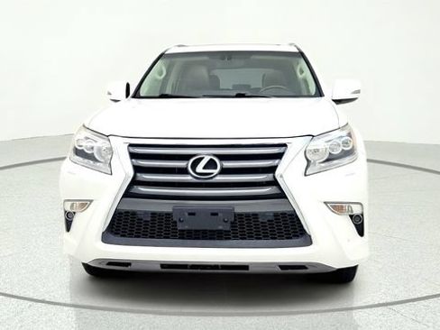 Used 2017 Lexus GX 460 Premium w/ Premium Package AWD/4WD image 2