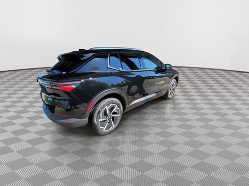 New 2026 Chevrolet Equinox EV LT AWD/4WD image 8