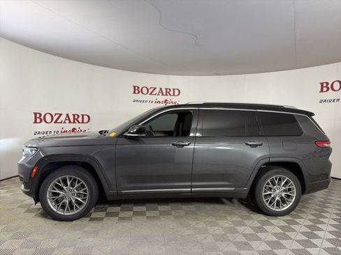 Used 2022 Jeep Grand Cherokee L Summit w/ Luxury Tech Group V image 5