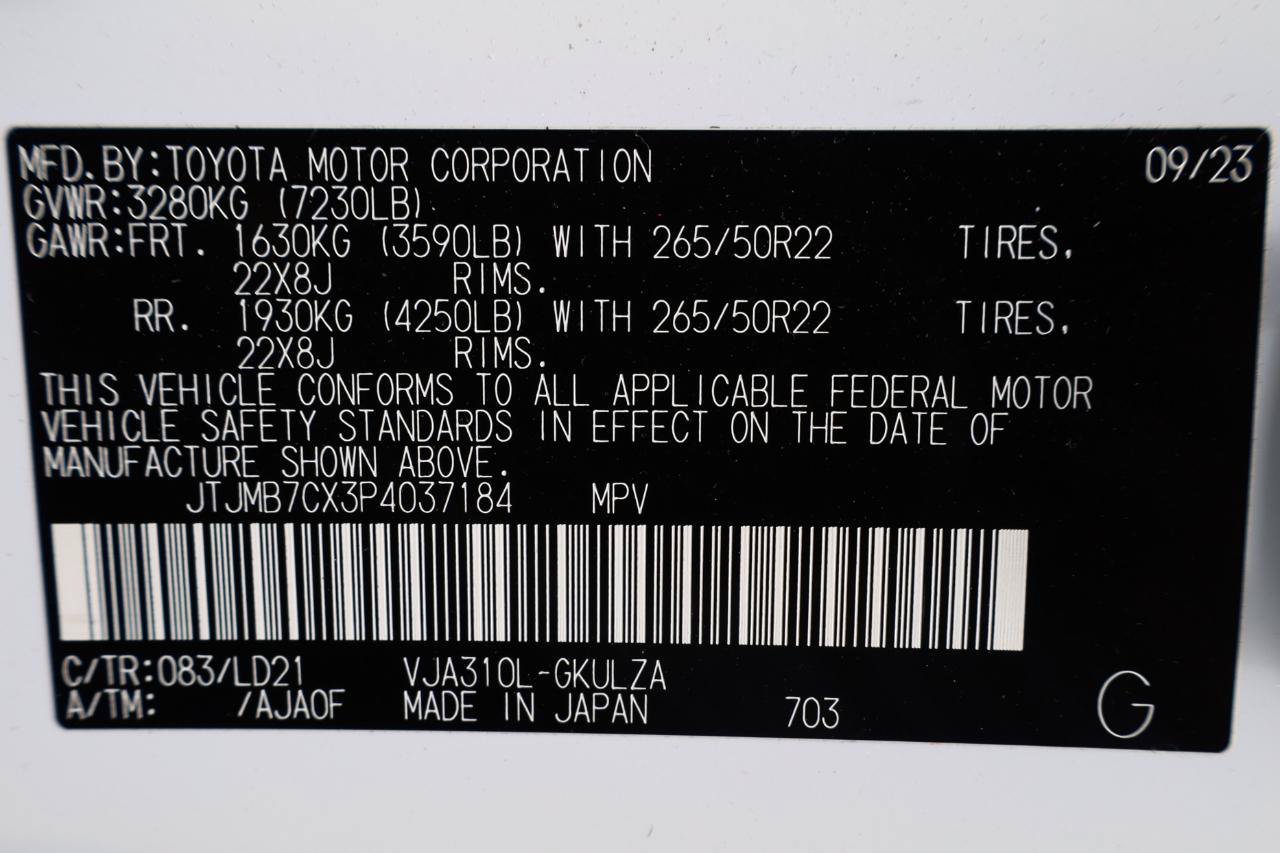 Used 2023 Lexus LX 600 F Sport w/ Accessory Package (Z1) AWD/4WD image 23