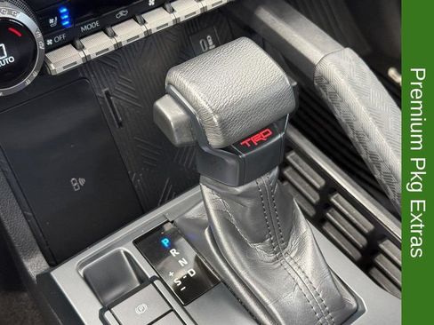 Used 2024 Toyota Tacoma TRD Off-Road w/ TRD Off Road Premium Package AWD/4WD image 27