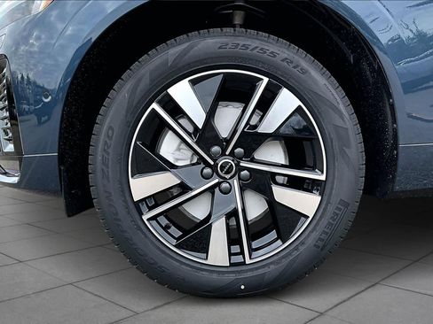 New 2026 Volvo XC60 B5 Plus w/ Protection Package Premier image 16