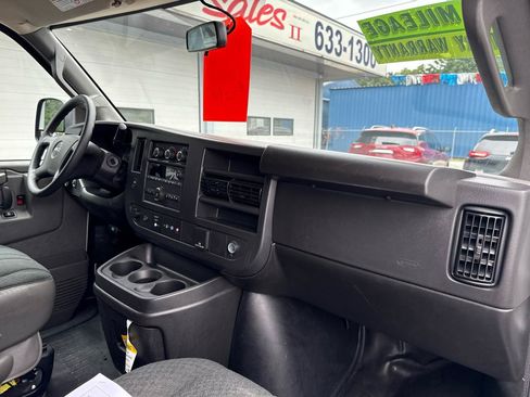 Used 2025 GMC Savana 2500 w/ Driver Convenience Package RWD image 22