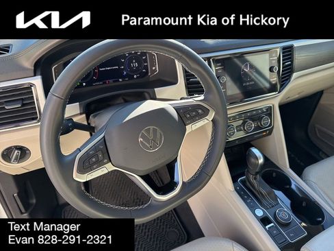 Used 2023 Volkswagen Atlas SE image 23