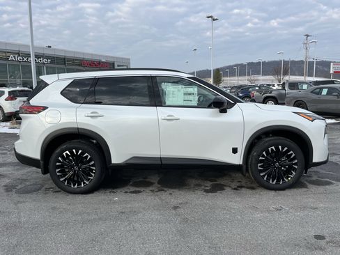 New 2026 Nissan Rogue SV image 2
