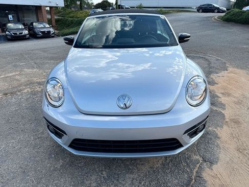 Used 2013 Volkswagen Beetle 2.0T FWD image 19